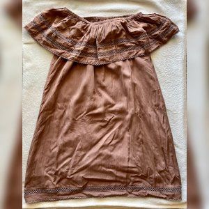 Aritzia Wilfred Emmie Dress in Nutmeg/Light Brown Color